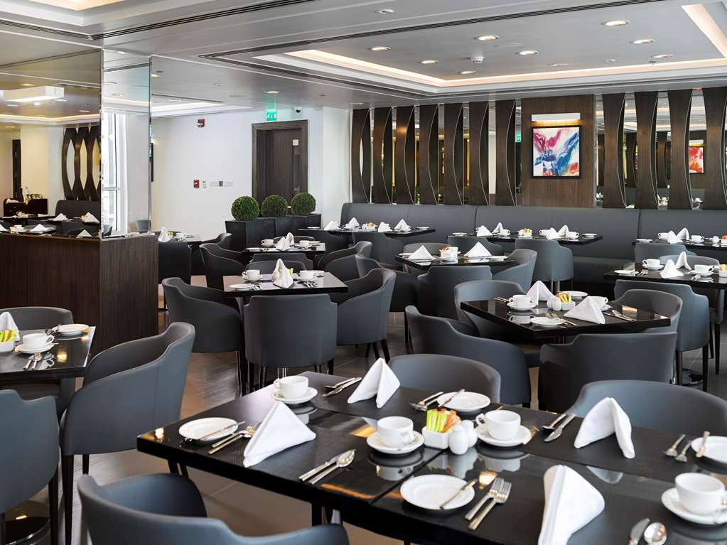 S Hotel Bahrain Sanabis Restaurant photo